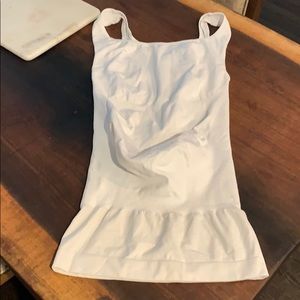 Blanqi White tank size med - maternity tank